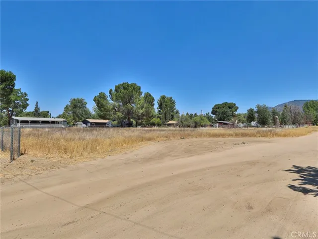1 Pioneer Trail, Anza, California 92539