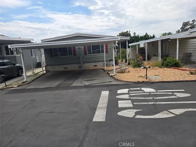 840 E Foothill Boulevard 17, Azusa, California 91702