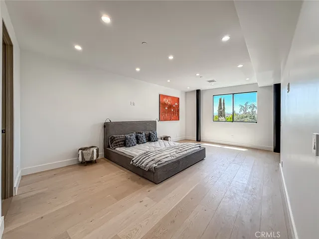 5130 Medina, Woodland Hills, California 91364