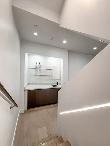 5130 Medina, Woodland Hills, California 91364