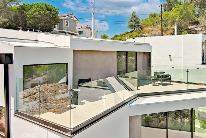 5130 Medina, Woodland Hills, California 91364