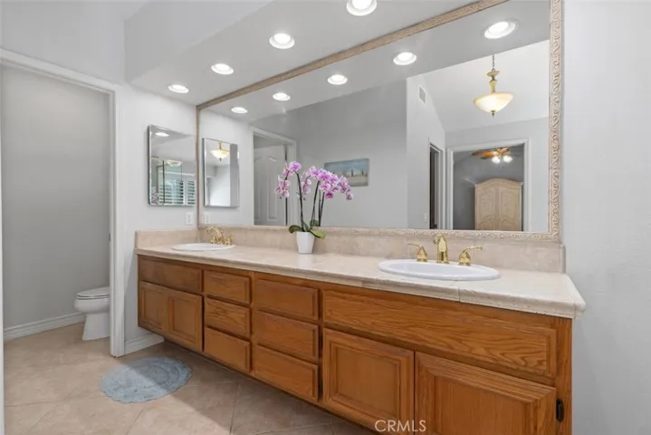 Primary bath