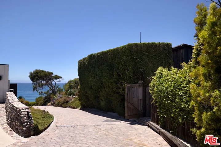 31970 Pacific Coast Highway, Malibu, California 90265