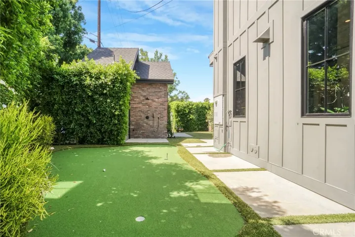 4961 Edgerton Avenue, Encino, California 91436