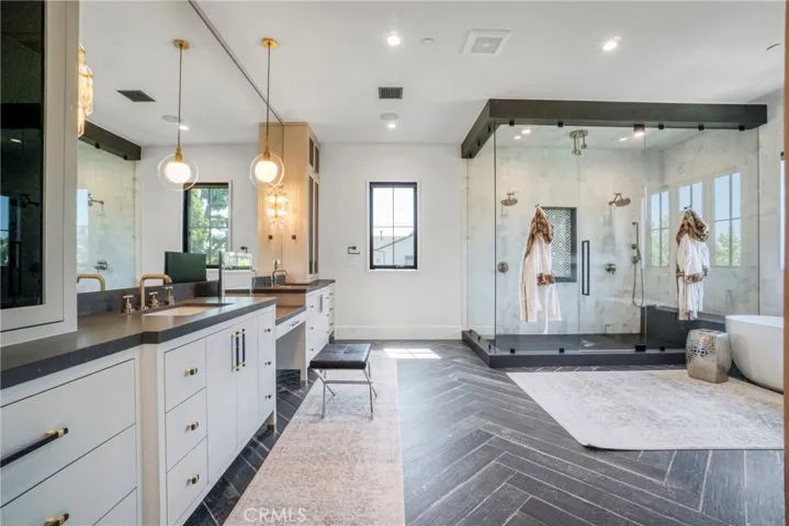 4961 Edgerton Avenue, Encino, California 91436