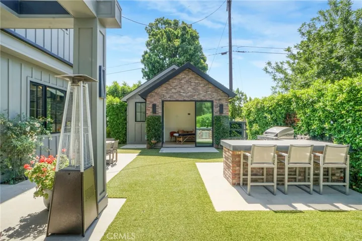 4961 Edgerton Avenue, Encino, California 91436