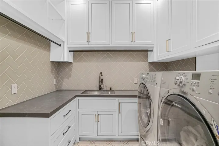4961 Edgerton Avenue, Encino, California 91436