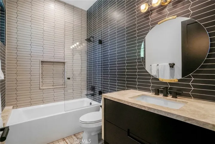 4961 Edgerton Avenue, Encino, California 91436