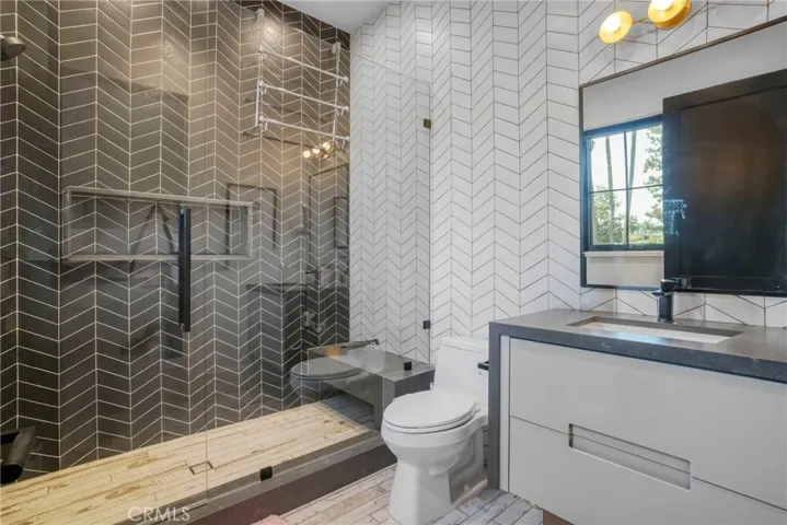 4961 Edgerton Avenue, Encino, California 91436