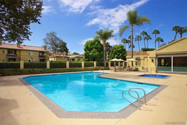 7405 Charmant Dr 2423, San Diego, California 92122