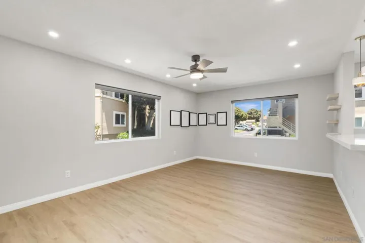 7405 Charmant Dr 2423, San Diego, California 92122