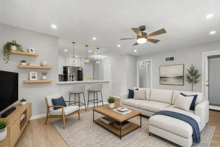 https://zimg.paragon.ice.com/ParagonImages/Property/PA/SDMLS/-530364/17/533/400/50a54170b9e57a7b736010f6dccc709b/3/d8a19b270d2fbdde14239d274eb5de6e/-530364-df39eb4e-b616-4455-a936-b3b73b9845bd.JPG