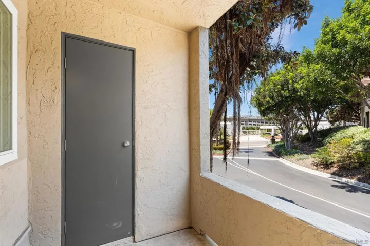 7405 Charmant Dr 2423, San Diego, California 92122