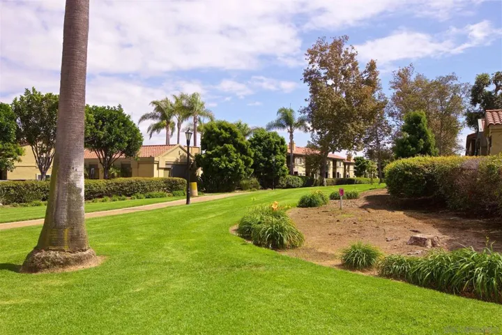 7405 Charmant Dr 2423, San Diego, California 92122