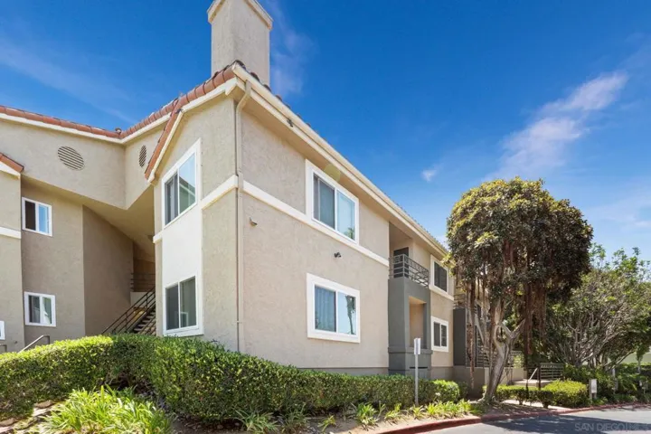 7405 Charmant Dr 2423, San Diego, California 92122