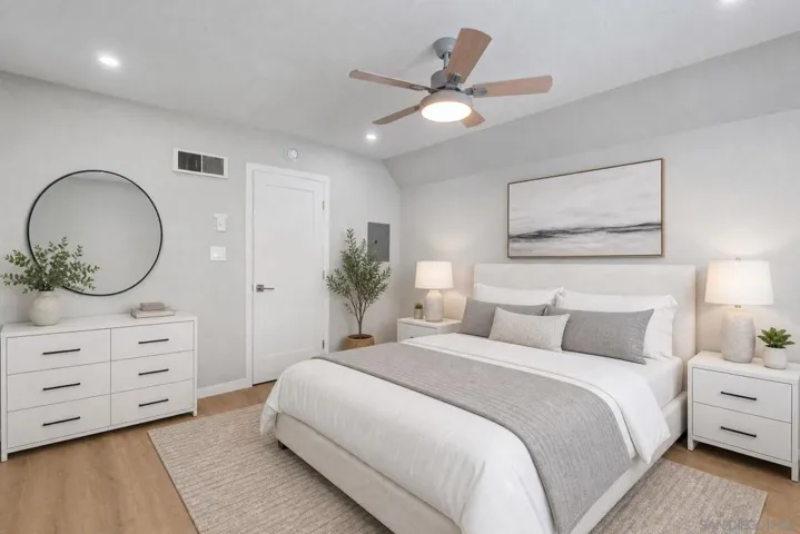 https://zimg.paragon.ice.com/ParagonImages/Property/PA/SDMLS/-530364/30/533/400/4d87c4bc7212cfb7ff7f4204d3d40e20/3/d8a19b270d2fbdde14239d274eb5de6e/-530364-bed931e7-7d81-4c9d-a95b-430dbfddc014.JPG