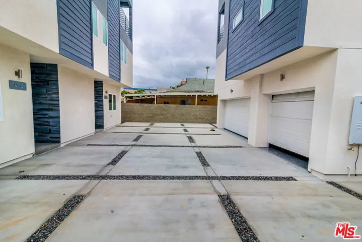 1625 S New Hampshire Avenue 1/2, Los Angeles, California 90006