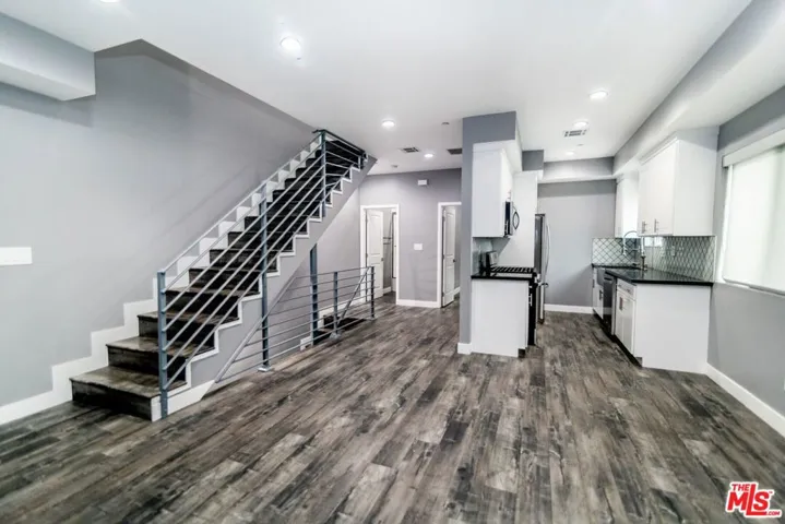 1625 S New Hampshire Avenue 1/2, Los Angeles, California 90006