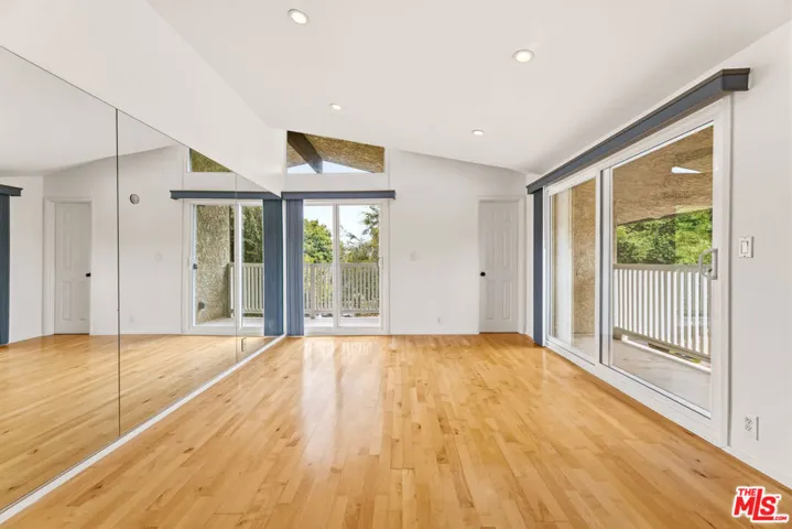 1846 9th Street 1, Santa Monica, California 90404