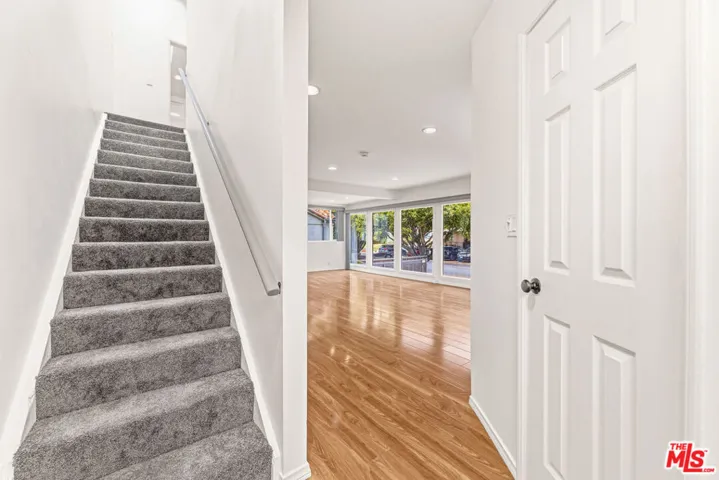 1846 9th Street 1, Santa Monica, California 90404