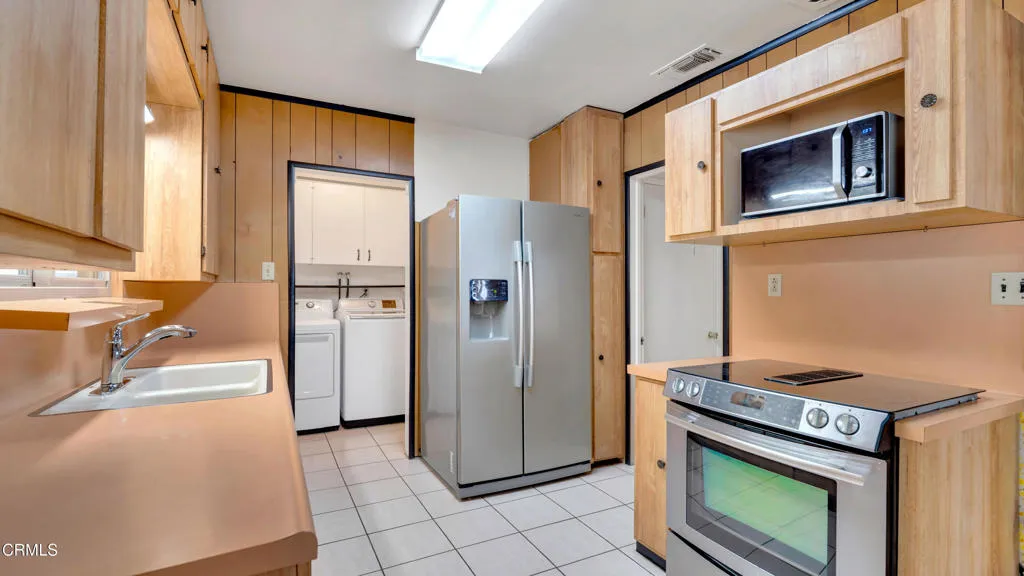9964 Haines Canyon Ave Low Resolution-32