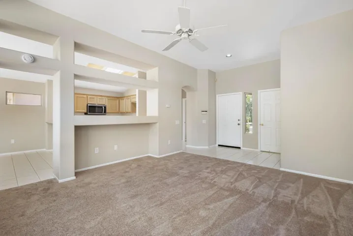 15-web-or-mls-DFChampagne_OPMG_0626_015