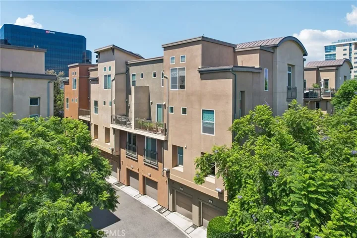 617 Rockefeller, Irvine, California 92612