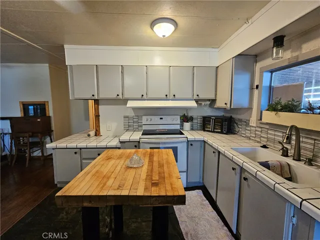 12022 E Highway 20, Clearlake Oaks, California 95423