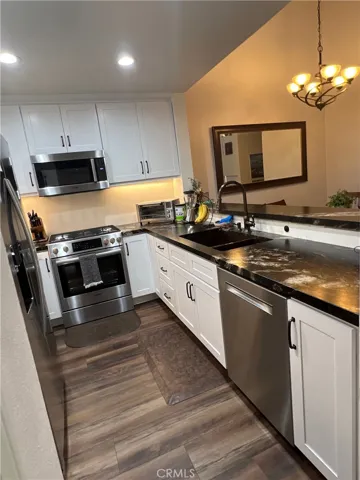 Kitchen 3