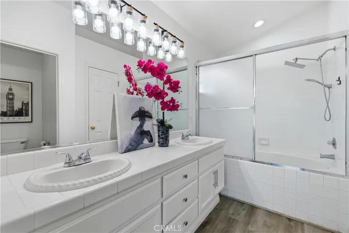 2716 Sequoia, Lodi, California 95242