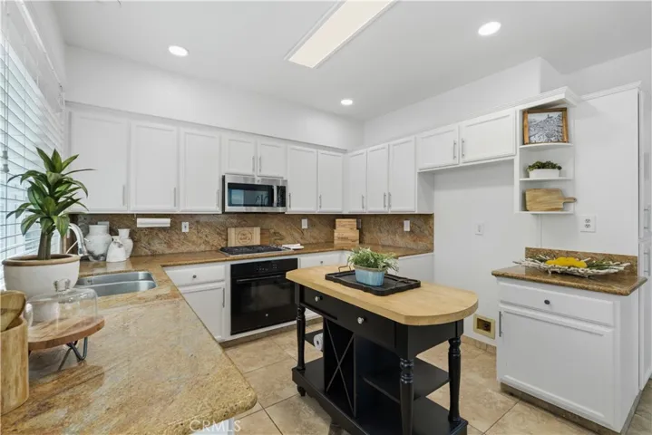 2716 Sequoia, Lodi, California 95242