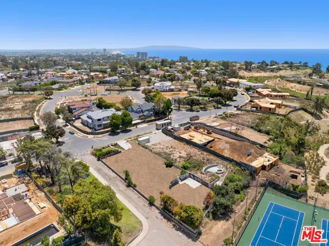 683 Alma Real Drive, Los Angeles, California 90272
