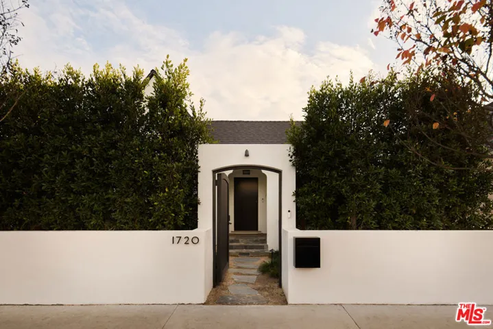 1720 Washington Way, Venice, California 90291