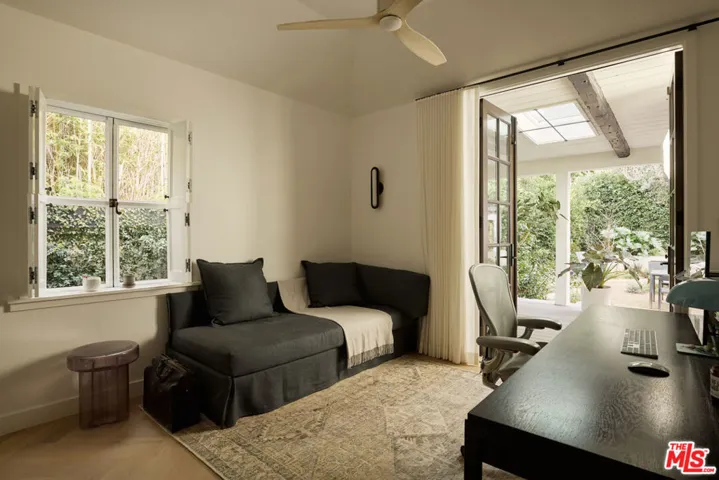 1720 Washington Way, Venice, California 90291