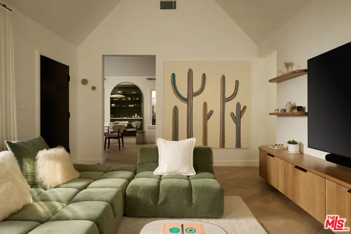 1720 Washington Way, Venice, California 90291