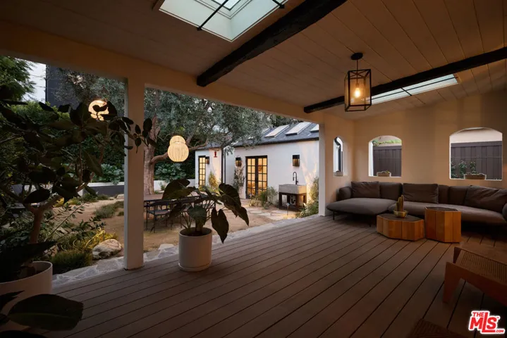 1720 Washington Way, Venice, California 90291