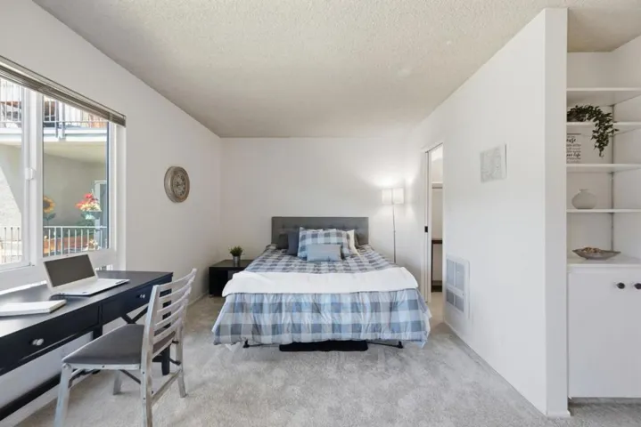 930 Peninsula Avenue 306, San Mateo, California 94401