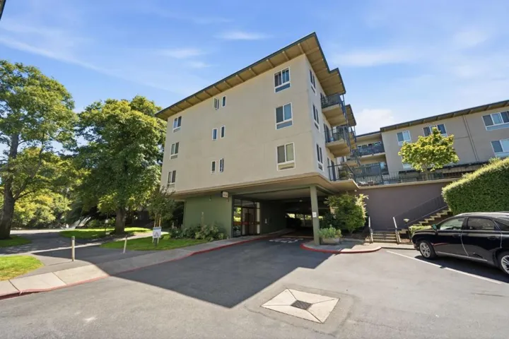 930 Peninsula Avenue 306, San Mateo, California 94401