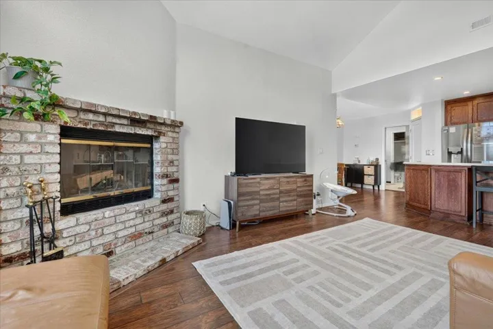 4 Carriage Lane, Scotts Valley, California 95066