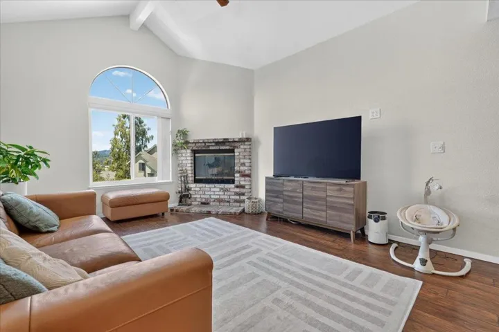 4 Carriage Lane, Scotts Valley, California 95066