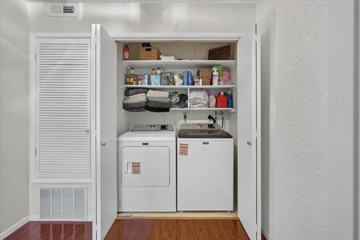4 Carriage Lane, Scotts Valley, California 95066