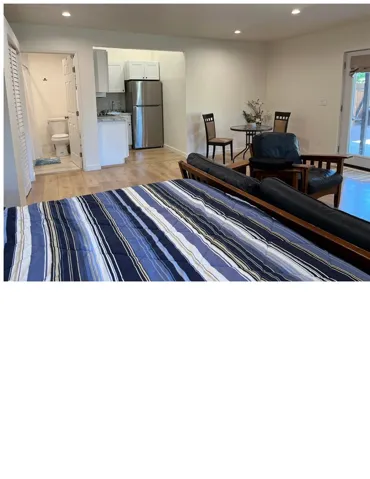22963 Ostronic, Woodland Hills, California 91367