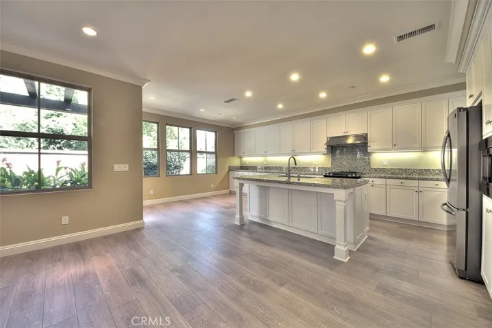 46 Larkfield, Irvine, California 92620