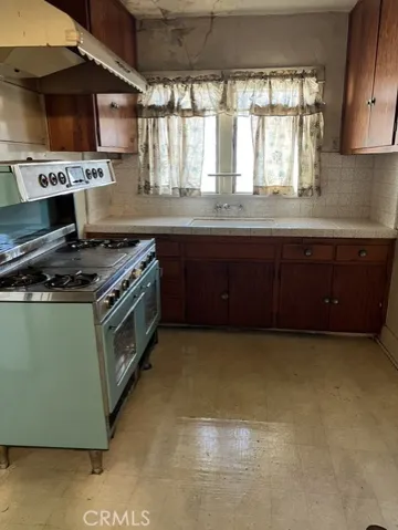 2148 Myrtle, Long Beach, California 90806
