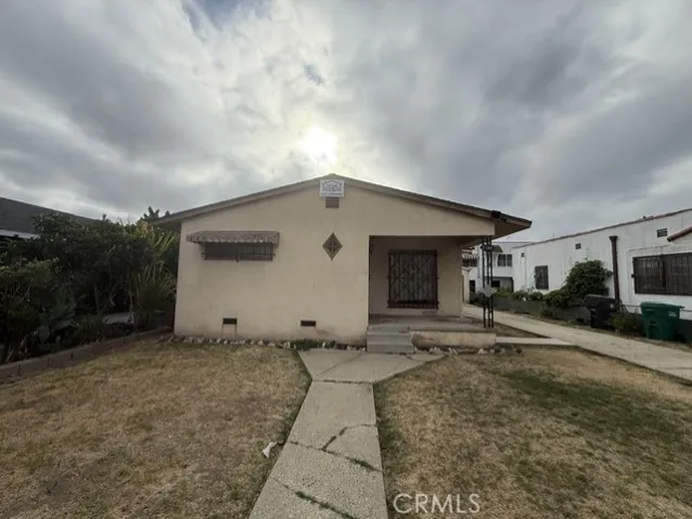 2148 Myrtle, Long Beach, California 90806