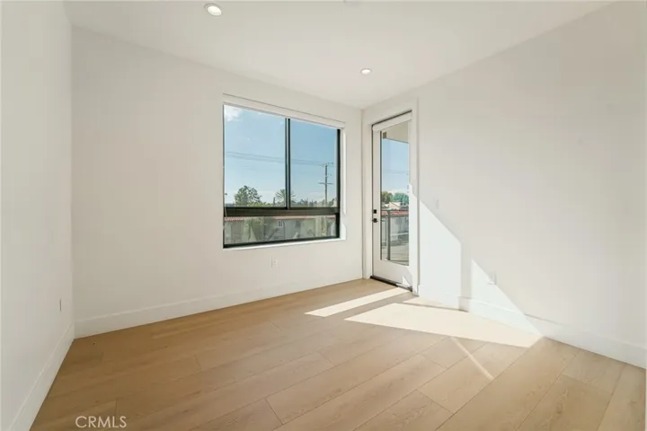 7510 Sepulveda Boulevard 304, Van Nuys, California 91405