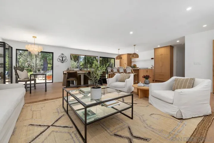 16902 Via De Santa Fe Unit 7, Rancho Santa Fe, California 92067