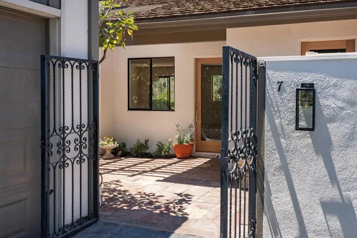 16902 Via De Santa Fe Unit 7, Rancho Santa Fe, California 92067