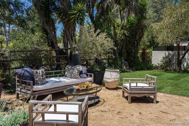 16902 Via De Santa Fe Unit 7, Rancho Santa Fe, California 92067