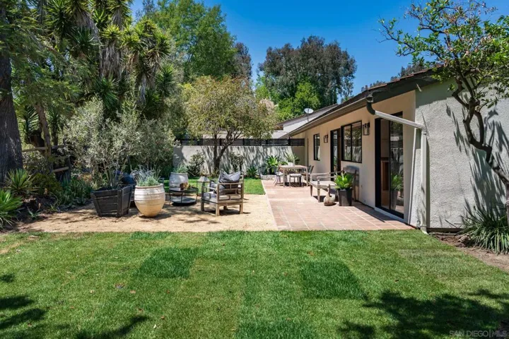 16902 Via De Santa Fe Unit 7, Rancho Santa Fe, California 92067